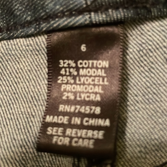 Caché Vintage Slim Bootcut Jeans - Picture 10 of 11